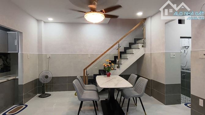 🌹NHÀ ĐẸP ĐƯỜNG HOÀI THANH P14 Q8, SÁT CHỢ BÌNH ĐÔNG - SỔ HỒNG RIÊNG CC - GIÁ 4TỶ380 (TL) - 4