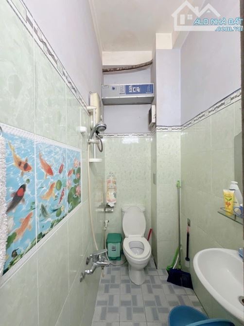 NHÀ MẶT TIỀN P5 Q8 ĐƯỜNG LÔ A BÙI MINH TRỰC - 4 x 12 - 3 TẦNG BTCT. - 4