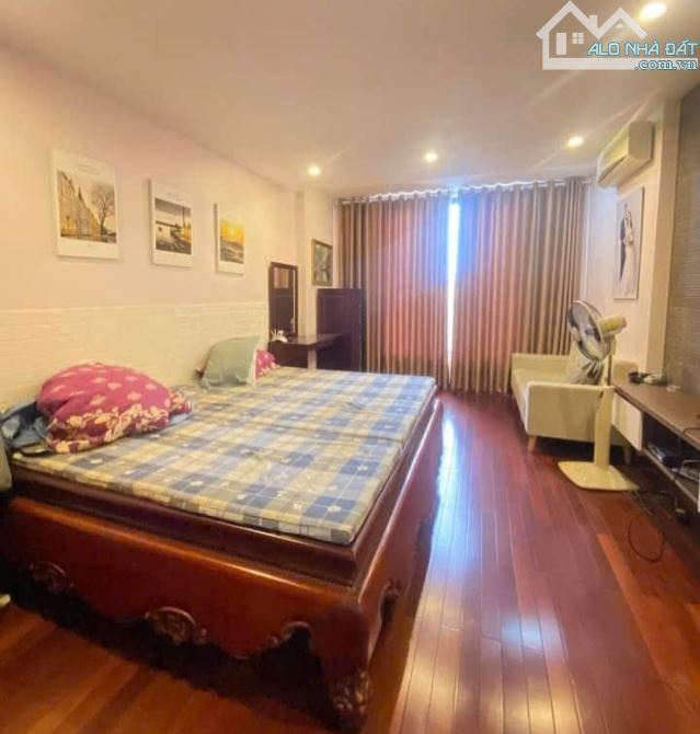 Biệt thự Mễ Trì 131.5m2- 4 tầng, vỉa hè, ôtô tránh, ở VIP, giá 36.6 tỷ - 4