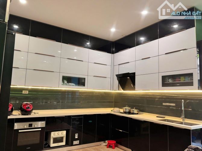 Liền Kề phố Thọ Tháp. 103m²*5t, Mt 6,2m, giá 46 tỷ. Ô tô tránh, 100m ra Cvien Cầu Giấy - 4