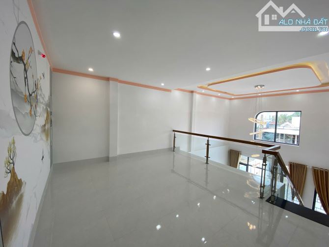 NHÀ TRUNG TÂM ĐẤT ĐỎ- Cách 40m ra TL44A - CÁCH CHỢ 300M - MẶT TIỀN BÊ TÔNG Ô TÔ THÔNG THOÁ - 4