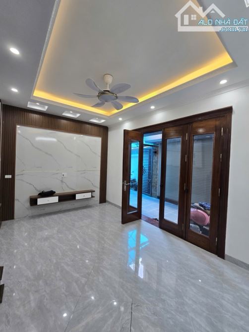 Thụy phương cách 1 nhà ra phố  gần chợ , trường học các cấp - 4