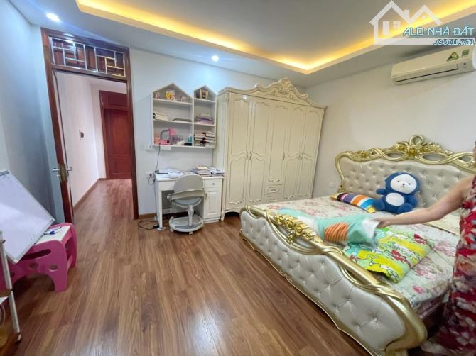 Bạch Mai - Thanh Nhàn | 60m² x 4T • MT 5m • Ngõ rộng 15m ra ô tô tránh • Nhà mới sàn lim • - 4