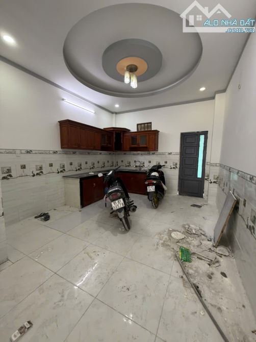 Bán nhà 1 trệt 1 lầu KDC gần chợ Phú Phong, p.Bình Chuẩn, Tp.Thuận An chỉ 3 tỷ 350TL M7767 - 4