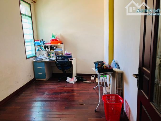 Chính chủ cần bán nhanh căn nhà 2 tầng mặt tiền đường Cách mạng tháng 8.khuê Trung cẩm lệ - 4