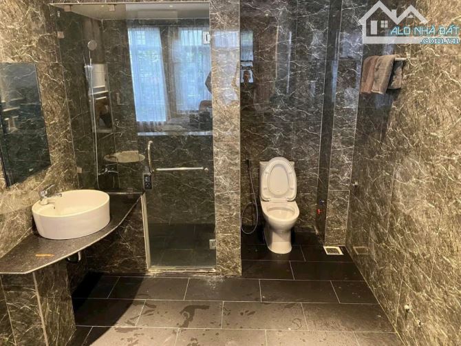 NHÀ ĐẸP TT HẢI CHÂU 3 PHÚT RA CẦU SÔNG HÀN 118M2 CHỈ 16 TYt LH XEM NGAY - 4