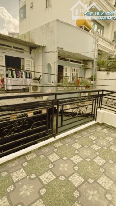 🏠 BÁN GẤP ÂU DƯƠNG LÂN, P.3, Q.8 - HẺM 5M, 2 PHÚT Q.5 - 5.X TỶ. - 4