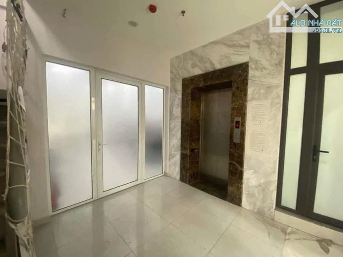 BÁN TÒA NHÀ MẶT PHỐ TRẦN ĐĂNG NINH, CẦU GIẤY - 99M² x 9 TẦNG - MT 7M - DÒNG TIỀN 150TR/TH - 4