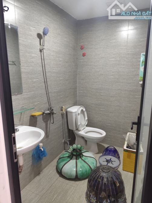 MỜI THUÊ NHÀ LIỀN KỀ PHÂN LÔ VỈA HÈ VẠN PHÚC - 4