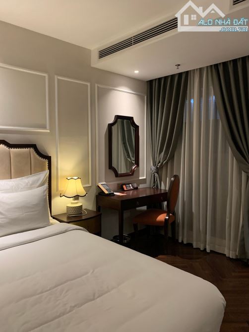 Khách sạn mặt phố Nguyễn Trường Tộ - 175m2 -16 tầng - 50 phòng -165 tỷ - Dòng tiền 3 tỷ/th - 5
