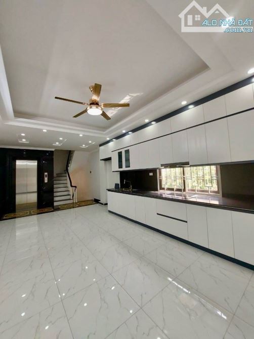🏡 80m² – 5 tầng – 6 ngủ – Thang máy – Lô góc – 3 ô tô tránh trước nhà! ✨ - 5