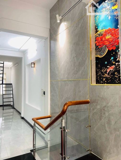 Bán nhà gần mặt tiền Hùng Vương Quận 10 - 91m2 – 5 tầng - HXH – thu nhập 30tr/tháng. 16 tỷ - 5