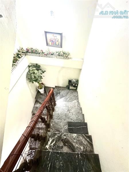 Bán nhà phố vũ tông phan. 45m2. Lô góc . Cách mặt phố chỉ 10m. Giá 11.5 tỷ - 5