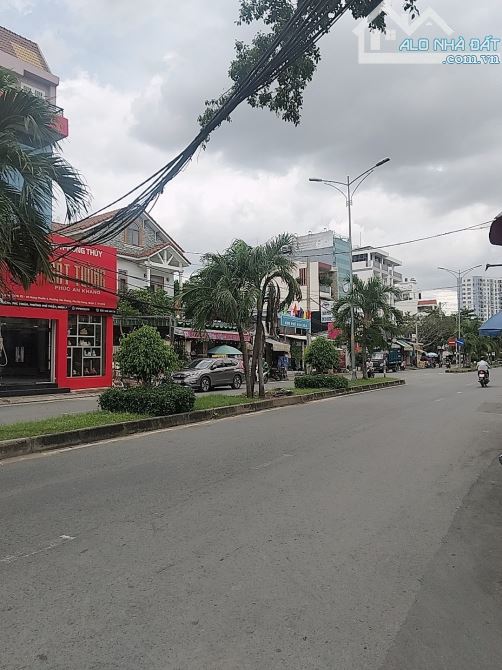Bán nhà đẹp 3 tầng ,ngang khủng 7.1m.Phú Thuận ,Quận 7.Giá 10 tỷ. - 5