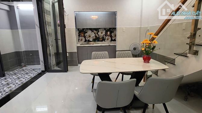 🌹NHÀ ĐẸP ĐƯỜNG HOÀI THANH P14 Q8, SÁT CHỢ BÌNH ĐÔNG - SỔ HỒNG RIÊNG CC - GIÁ 4TỶ380 (TL) - 5