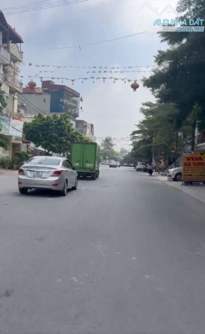 CẦU DIỄN - 51M² - 7 TẦNG MỚI TINH - 10 P KHÉP KÍN - PHÂN LÔ Ô TRÁNH VỈA HÈ 2 BÊN. - 5