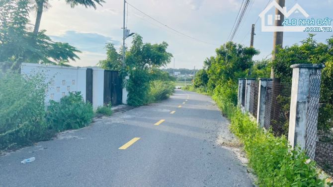 Bán lô đất gần biển xã Phước Hải, TP. Hồ Chí Minh: 193m2 thổ cư 100m2 - 5