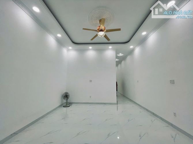 Bán Nhà Cấp 4 HXH Cống Lở Tân Bình 99m², Ngang 5m , Giá 7.3 Tỷ TL - 5