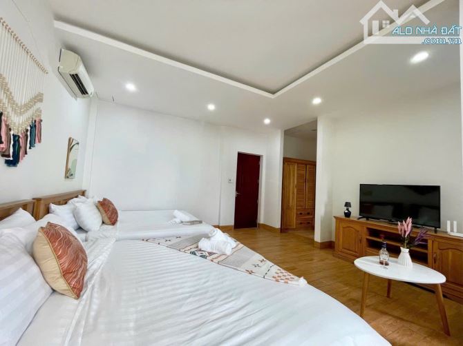 CHO THUÊ VILLA HỒ BƠI --  2 TẦNG MT CHẾ LAN VIÊN GẦN BIỂN MỸ KHÊ. DT 172m2 ngang 7m - 5