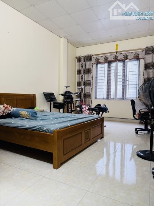 [KIM GIANG] 70M² | 3 TẦNG | 10.5TỶ | Ô TÔ GẦN NHÀ – CẠNH HỒ – GẦN PHỐ - 5