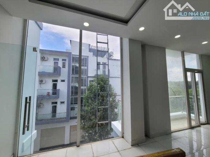 Nhà Phố Lô Góc 4Tầng Thang Máy MT Lê Lợi Sát TT HC Mới BD CS 2 TP HCM - 6