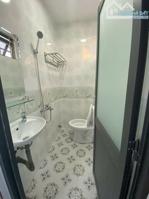 BÁN CHDV 5 TẦNG HẺM 238 LÊ VĂN QUỚI, NỘI THẤT SẴN 12 PHÒNG GIÁ 7,8 TỶ TL - 6