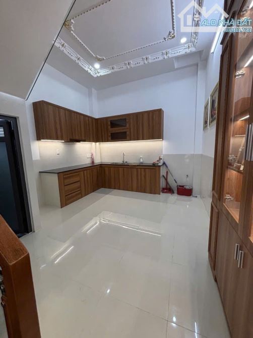 BÁN nhà mới đẹp - Hương Lộ 2 – 4PN (49m2) – HẺM XE HƠI  - Ngã Tư Bốn Xã - Chỉ: 6.5 Tỷ shr - 6