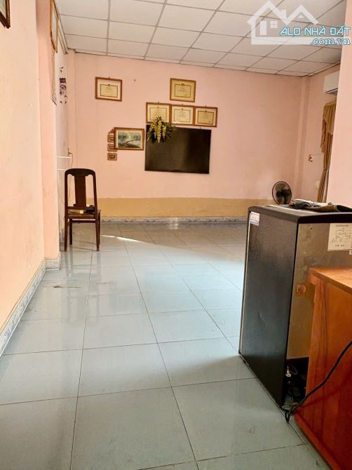 Cho thuê Nguyên Căn Góc 2Mặt Tiền Đường Kinh Doanh Buôn Bán - 6