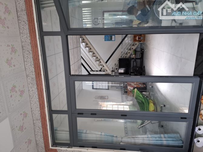 Bán nhà 1 lầu 1 trệt phường An Bình, nhà sạch rộng thoáng mát - 6