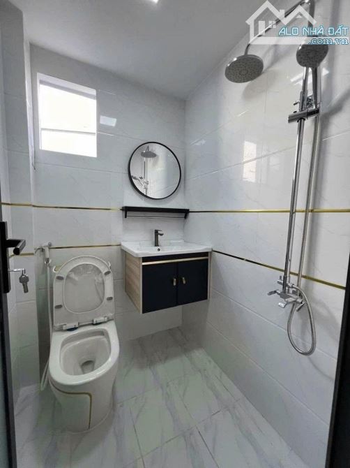 BÁN NHÀ HUỲNH VĂN NGHỆ, PHƯỜNG 15, QUẬN TÂN BÌNH- GIÁ 3, 77 TỶ/ 60M2 (5Mx12M). SỔ SẴN - 6