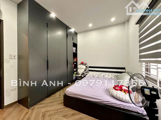 Nhà đẹp tâm huyết ngay sau mặt đường Chợ Hàng - Hồ Sen - FULL nội thất - 6