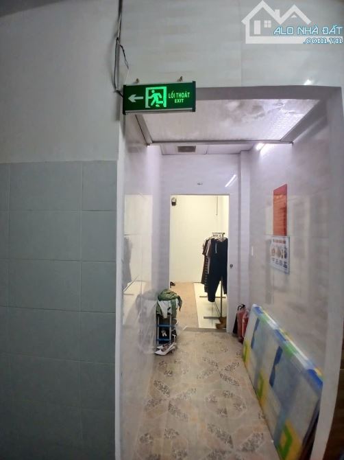 HOT - Nhà 2 Tầng - 100M2 - Dòng Tiền 20Triệu/1Tháng - Hẻm OTO - Gần Chợ Cầu, Giáp Gò Vấp - 6