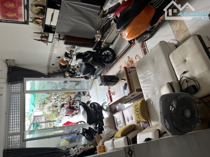 Bán nhà mặt tiền Phú Định, phường 16, quận 8, nở hậu. - 6