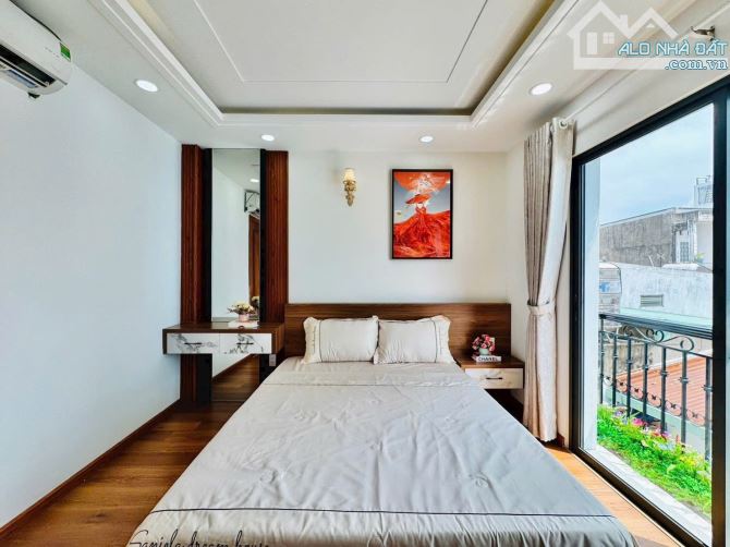 NHÀ ĐẸP NỠ HẬU 5M - 4PN CẠNH LOTE MART - ĐƯỜNG SỐ 52, TÂN PHONG, QUẬN 7. GIÁ 4.42TỶ/57,2M2 - 6