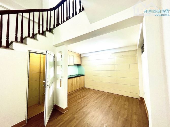 PHÙNG KHOANG / THIÊN ĐƯỜNG CCMNI/ DÂN XÂY 5T 11 Phòng - TC 8.x.t.ii - 6