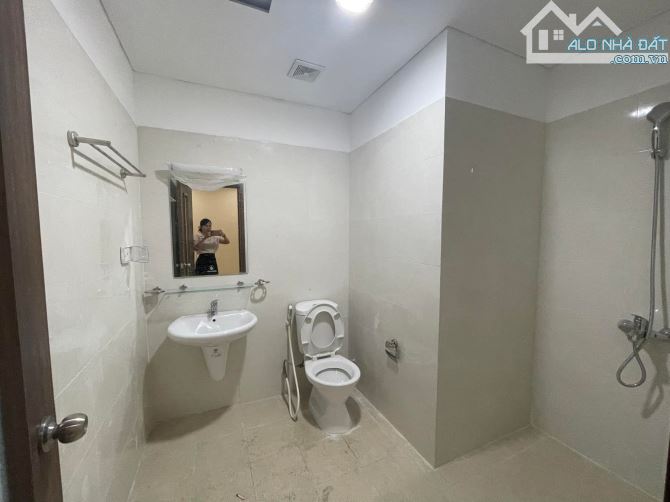 CĂN HỘ LÔ GÓC 3 NGỦ BAN CÔNG ĐÔNG NAM THOÁNG MÁT 289A KHUẤT DUY TIẾN THANH XUÂN 105m 7 TỶ - 6
