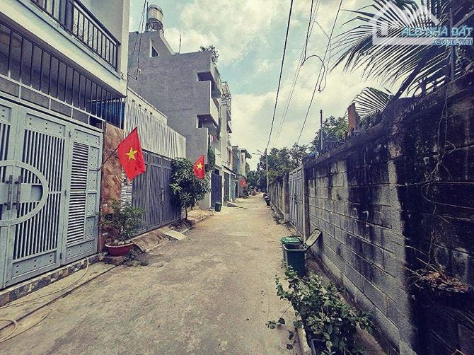 “GẤP BÁN, GIẢM 200 TRIỆU-NHỈNH 7 TỶ, NHÀ 3 TẦNG MỚI ĐẸP LINH ĐÔNG-81M2(6❌14M)-4PN, 5WC, - 6