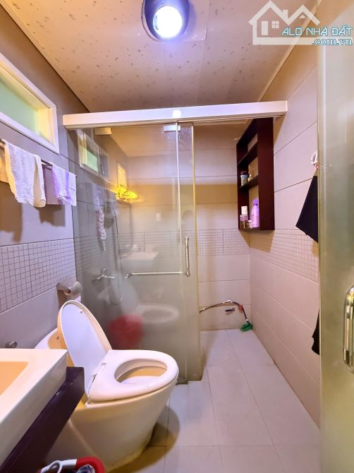 Bán Nhà Hẻm 2 Xe Hơi - Ở Hay Kinh Doanh - Góc 3/2 - Nguyễn Tri Phương Q.10 - 45m² - 4 Tầng - 6