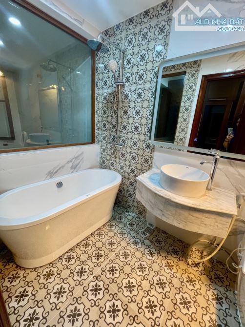 Bán gấp nhà phân lô NGUYỄN CƠ THẠCH, MỸ ĐÌNH 60m, 5 tầng Mt 4m, oto, K. Doanh, Nhỉnh 19 tỷ - 6