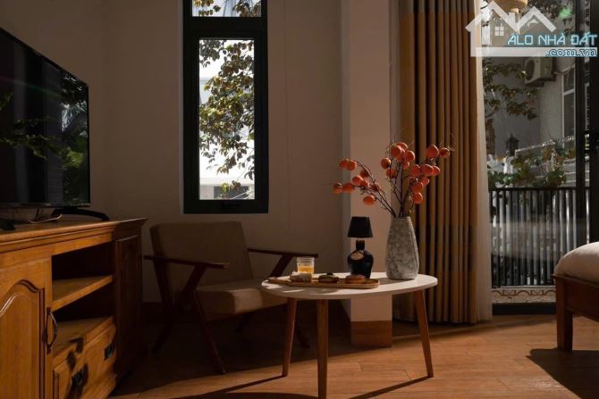 CHO THUÊ VILLA HỒ BƠI --  2 TẦNG MT CHẾ LAN VIÊN GẦN BIỂN MỸ KHÊ. DT 172m2 ngang 7m - 6
