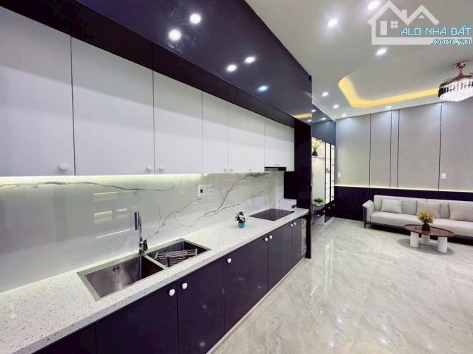 Nhà 3 tầng 3 mê xây mới Trần Cao Vân chỉ nhỉnh 4tỷ - 6