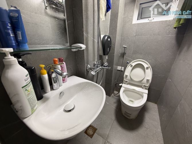 BÁN NHÀ TRẦN KHÁT CHÂN 22M2 LÔ GÓC - HAI MẶT NGÕ NÔNG - GẦN PHỐ - NHÀ ĐẸP - 2 THOÁNG - TẶN - 6
