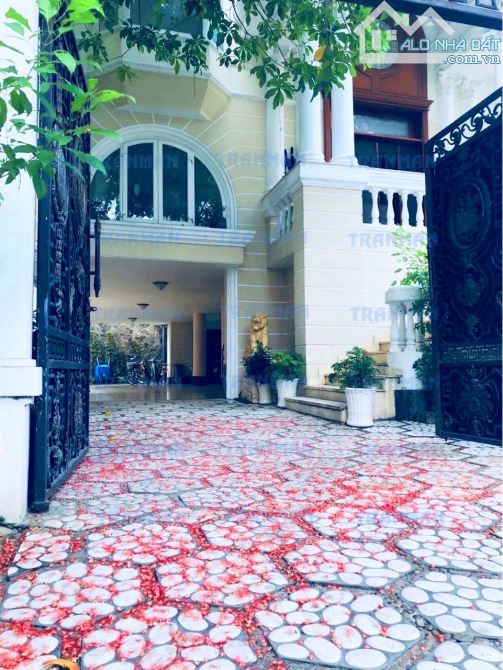 Chính chủ gửi cho thuê Villa AB04 số 9 đs 66 Thảo Điền, khu compound, bể bơi, view sông SG - 7