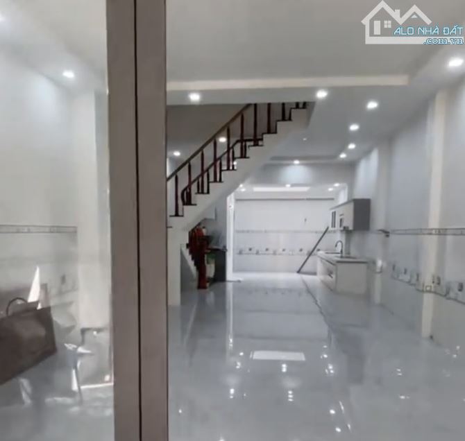Bán gấp nhà 89m2. 3 tầng. Hương lộ 80. BHHB. Bình Tân - 7