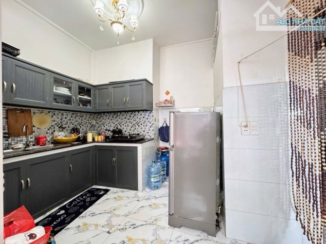 BÁN NHÀ KỀ BÊN TÊN LỬA _TL 10_  2TẦNG 30M2 GIÁP QUẬN 6 , GIÁ CHỈ 2,9TỶ - 7