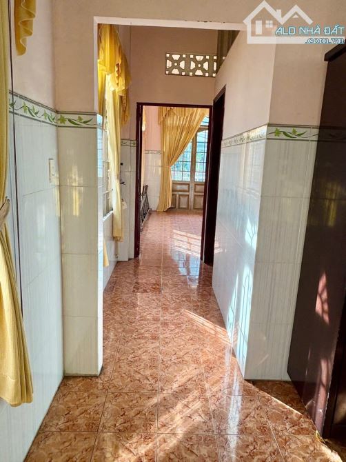 Cho thuê Nguyên Căn Góc 2Mặt Tiền Đường Kinh Doanh Buôn Bán - 8