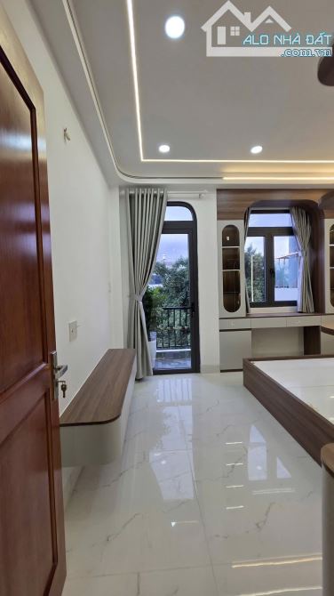 BÌNH TÂN - 822 HƯƠNG LỘ 2 HẺM 8M THÔNG - 4X17 - FULL NỘI THẤT XỊN CHỈ 6,X TỶ TL - 8