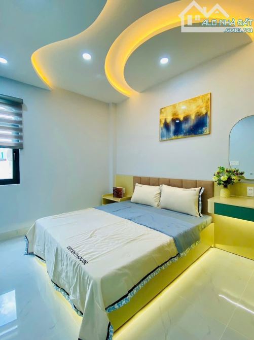CHÚ HAI CẦN TIỀN CHỮA BỆNH BÁN GẤP NHÀ NGUYỄN THỊ MINH KHAI, QUẬN 1. GIÁ 5TỶ500/59M2- SHR. - 8