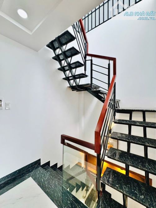 NHÀ ĐẸP NỠ HẬU 5M - 4PN CẠNH LOTE MART - ĐƯỜNG SỐ 52, TÂN PHONG, QUẬN 7. GIÁ 4.42TỶ/57,2M2 - 8