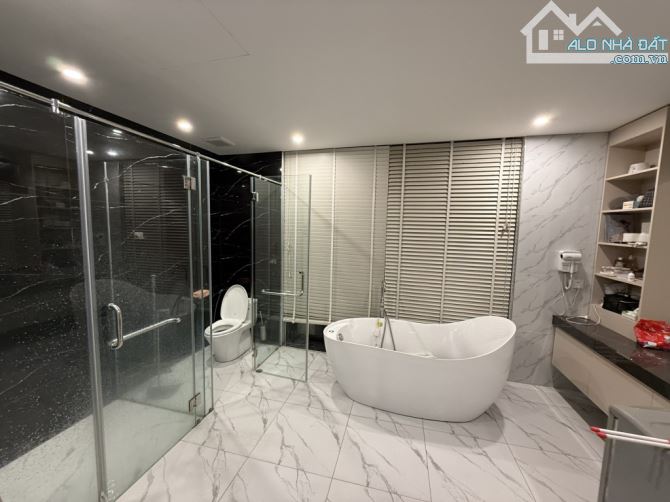 Siêu Phẩm Tư Đình/ 22.8 tỷ/97/115 M2 nhà 6 Tầng Thang máy - 8